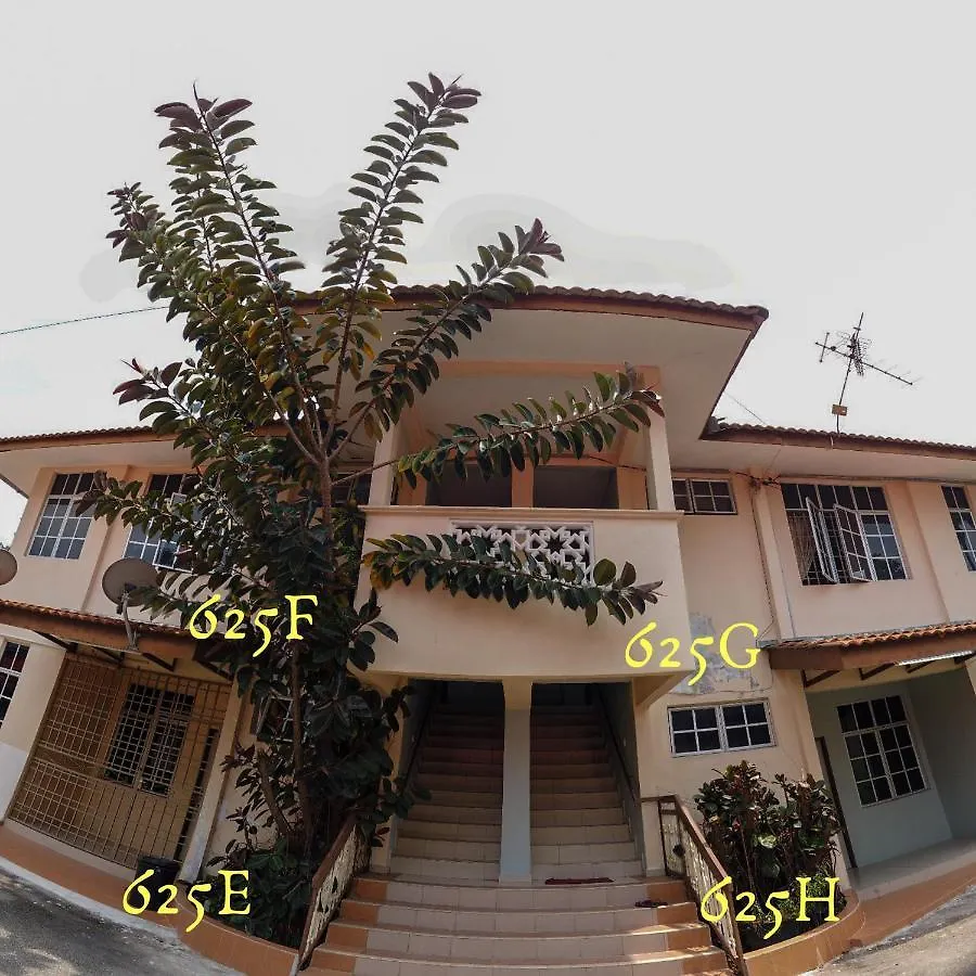 Hasienda Homestay Bayan Lepas Джорджтаун Отель